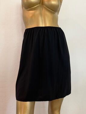 Y2K Wacoal Black Short Half Slip Skirt Stretch Nylon Layering Underskirt, M
